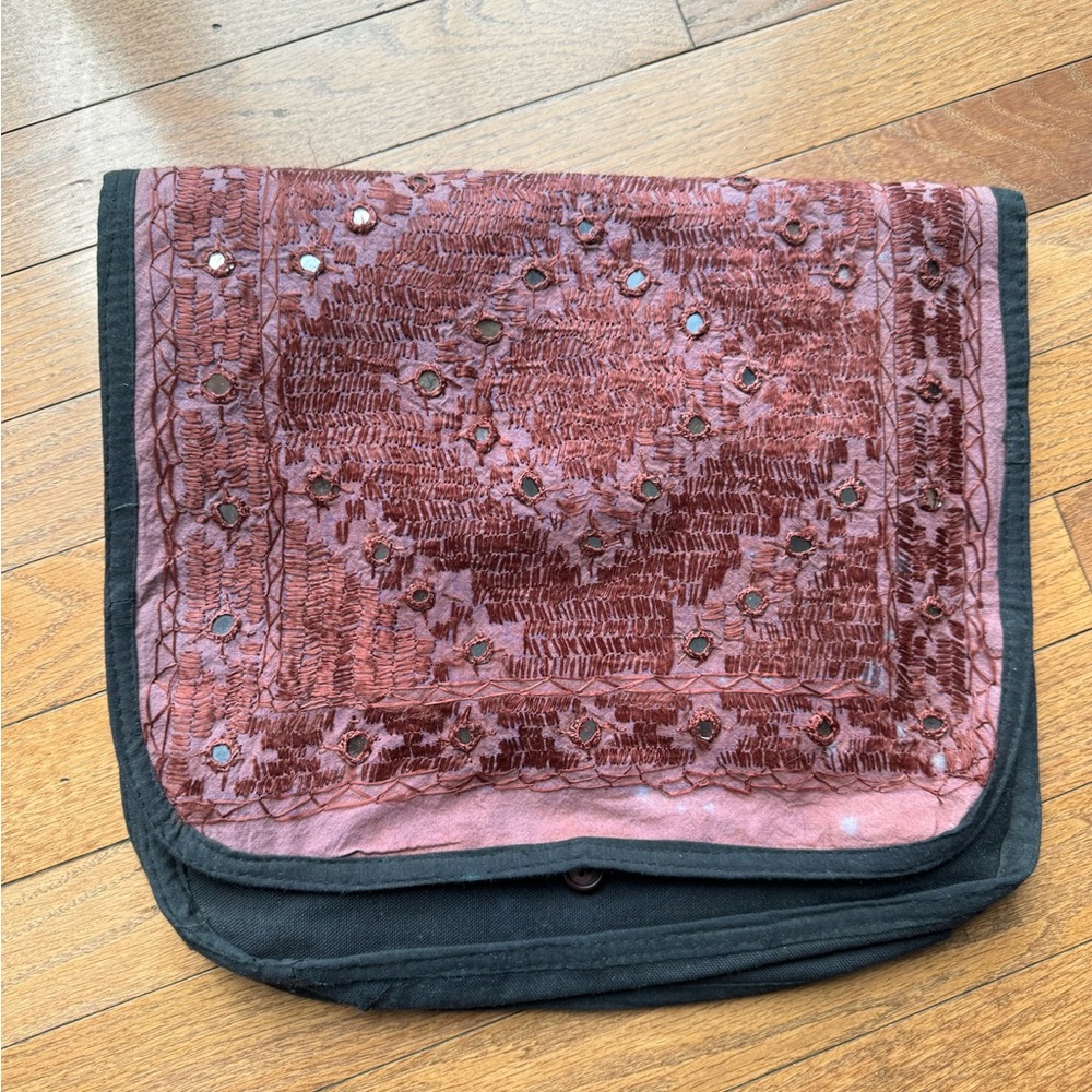 Shoulder bag
